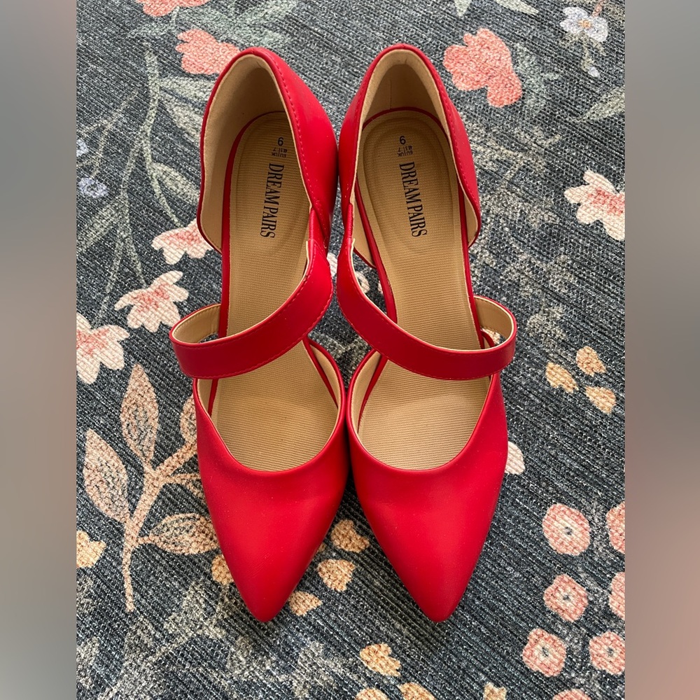 Dream Pairs red pumps 9 - Picture 2 of 9